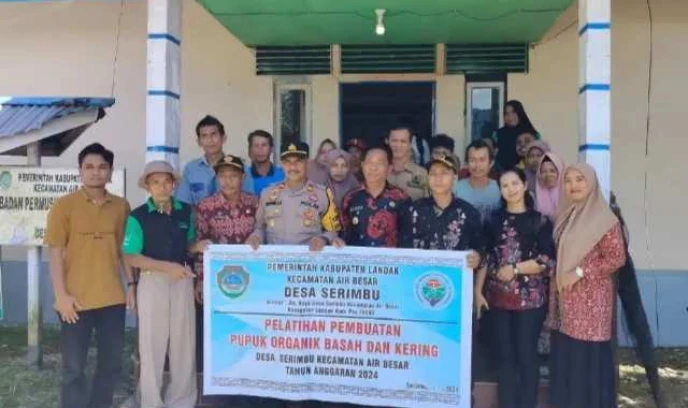 Dukung Pertanian Kapolsek Air Besar dan Bhabinkamtibmas Hadiri Bimtek Pembuatan Pupuk Organik